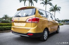 并集成了时行的LED转向灯功能